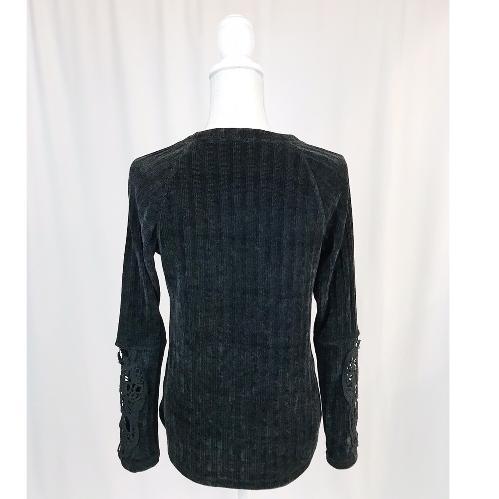 Knox Rose Black Velvet Tunic with Crochet Detail - Picture 4 of 5